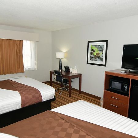 Rock Island Inn & Suites Marshalltown Eksteriør billede