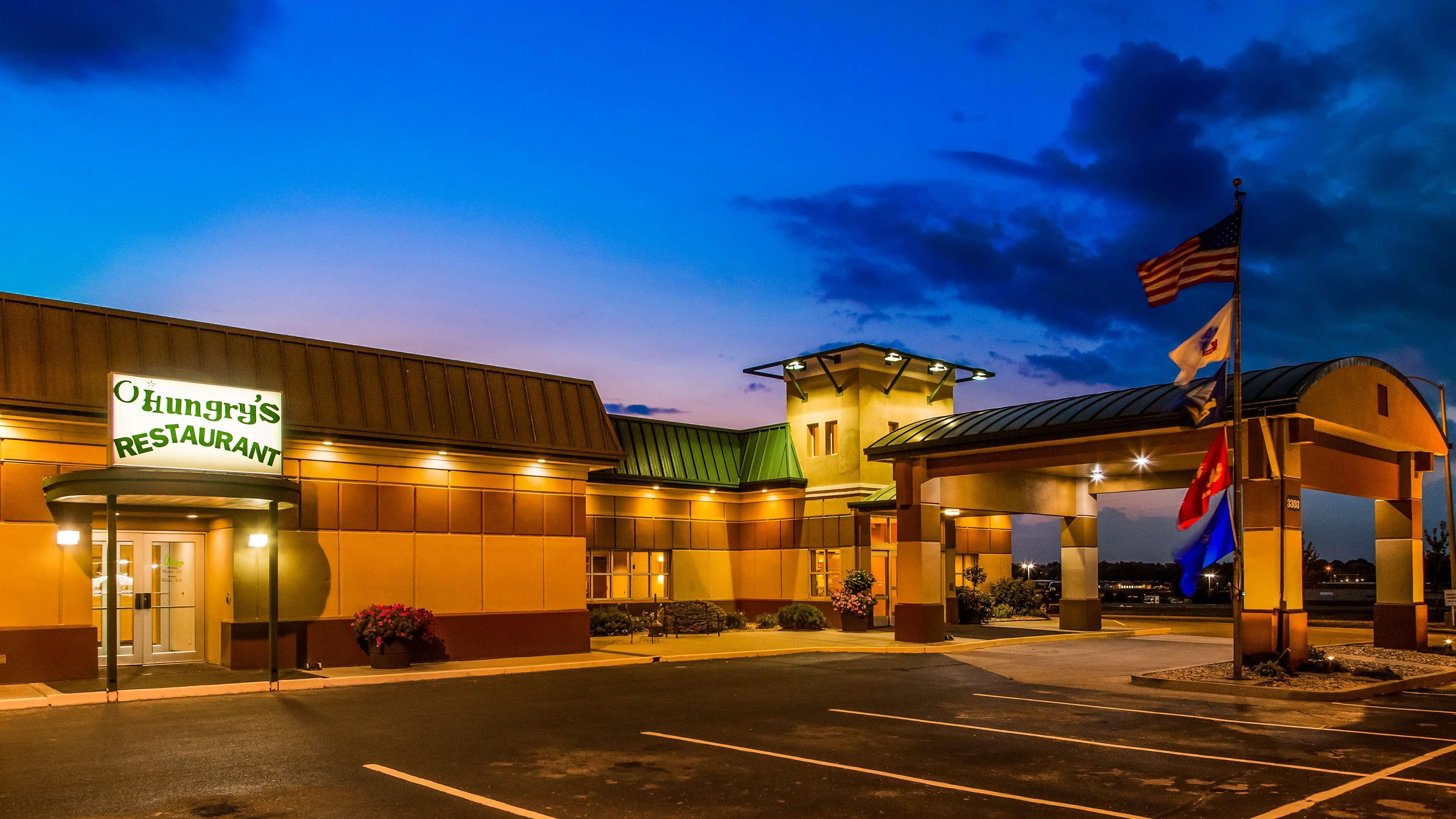 Rock Island Inn & Suites Marshalltown Eksteriør billede