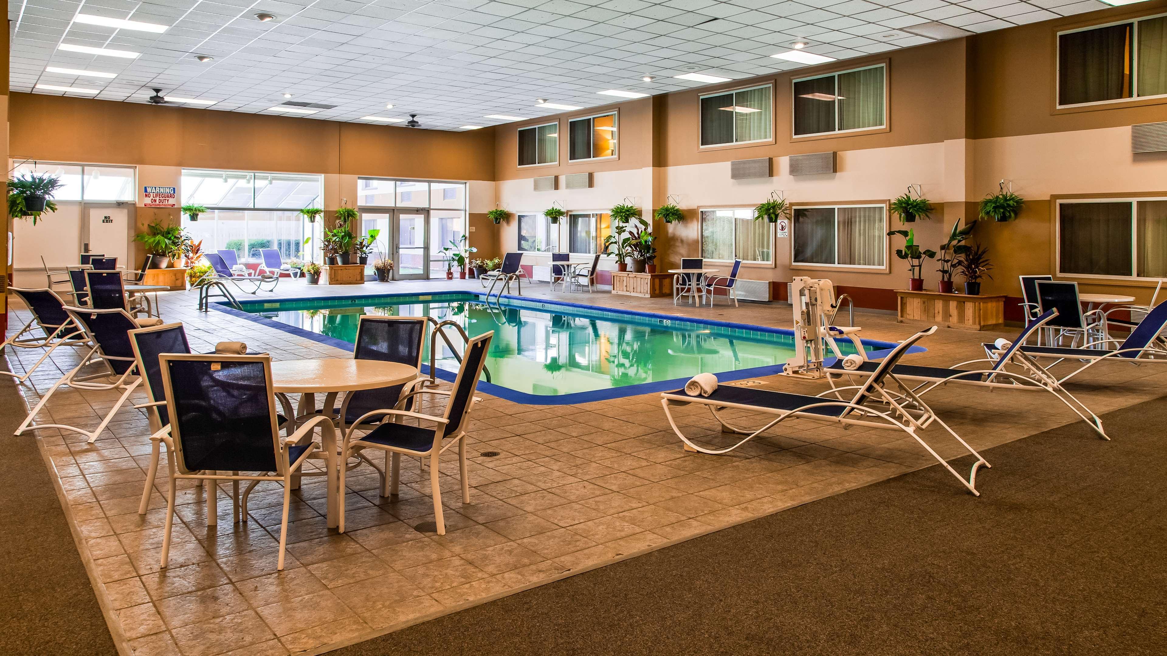 Rock Island Inn & Suites Marshalltown Eksteriør billede