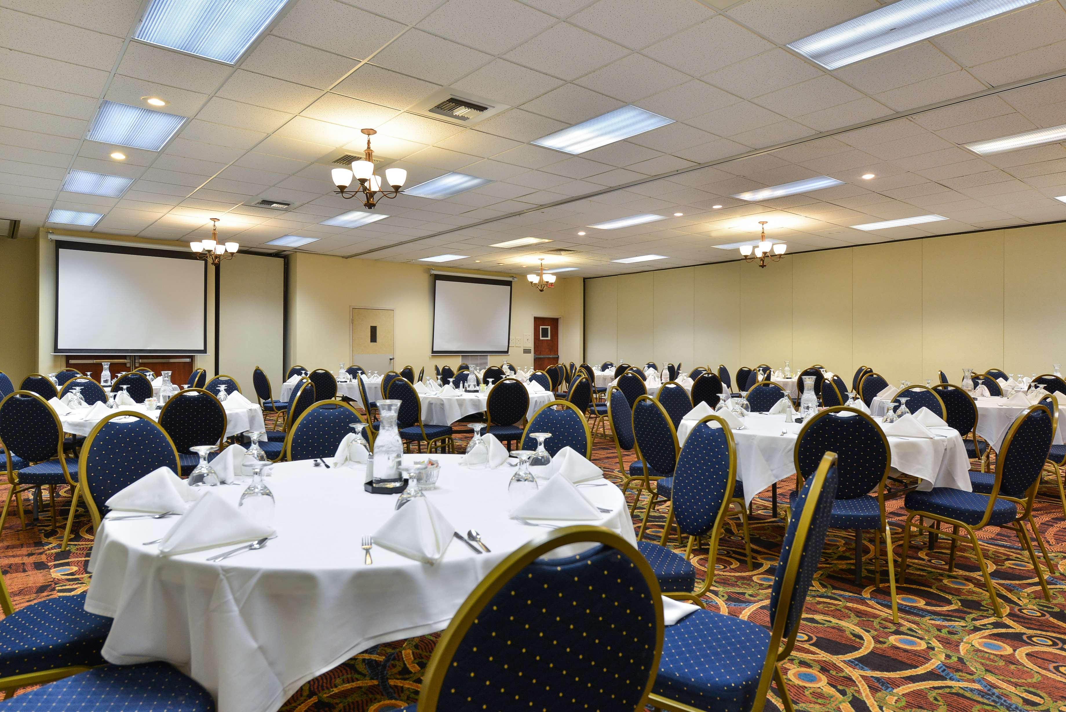 Rock Island Inn & Suites Marshalltown Eksteriør billede