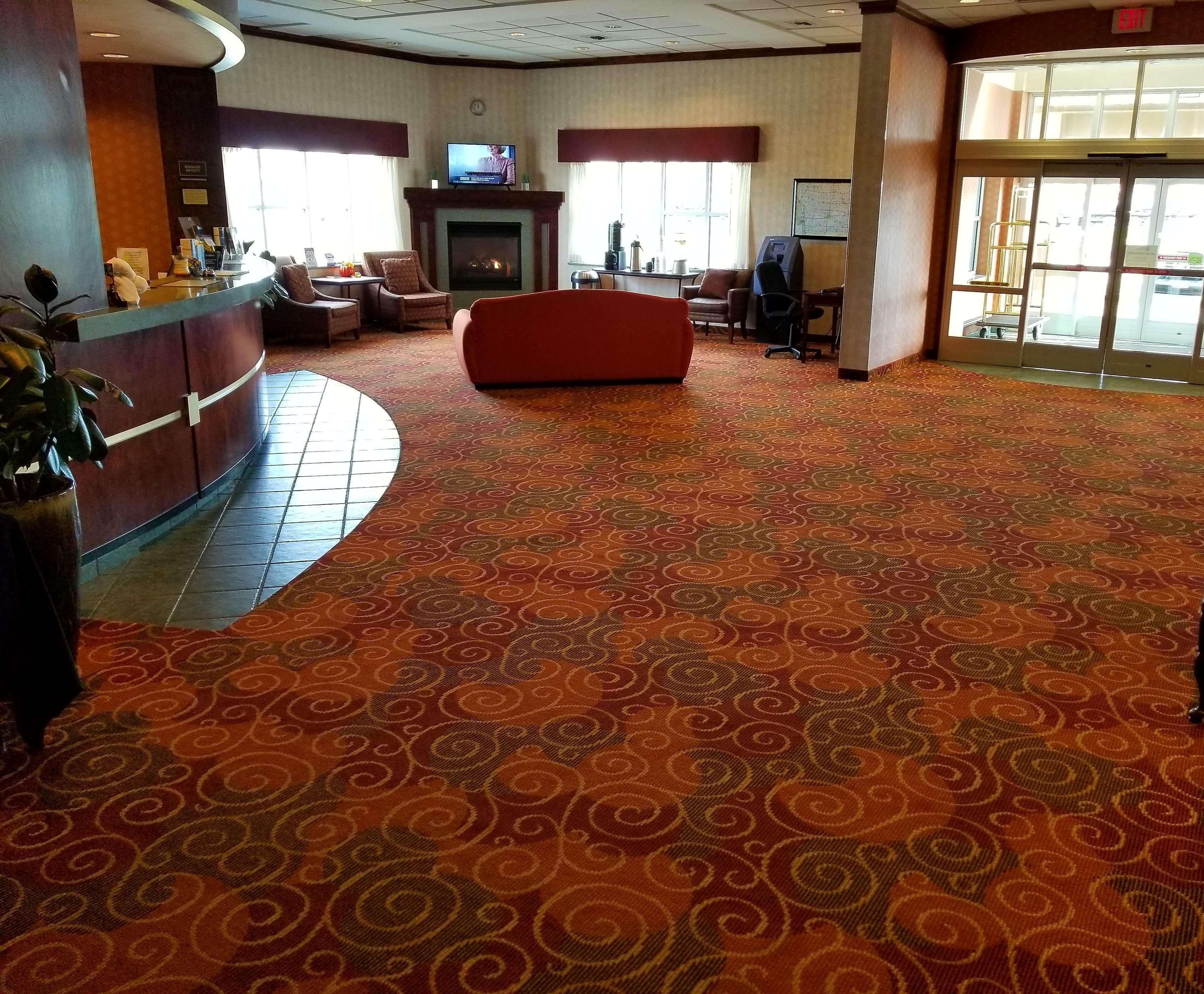 Rock Island Inn & Suites Marshalltown Eksteriør billede
